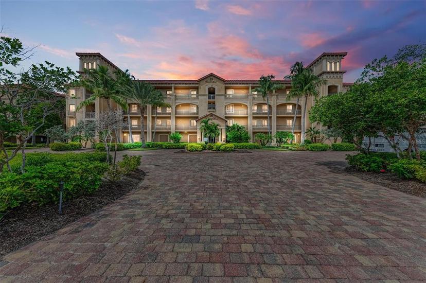 Picture of 89 Vivante Boulevard Unit 305, Punta Gorda FL 33950