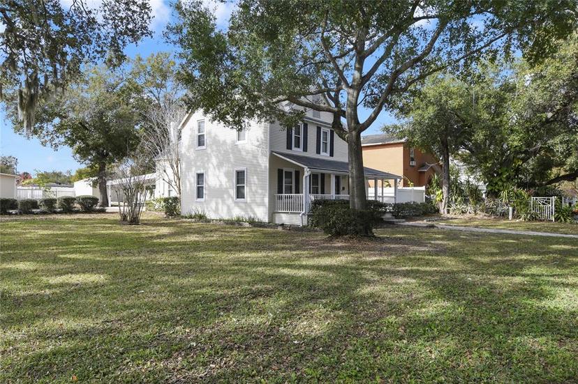 Picture of 1020 Wisconsin Avenue, St Cloud FL 34769
