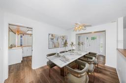 Picture of 1001 Chinaberry Road, Clearwater, FL 33764