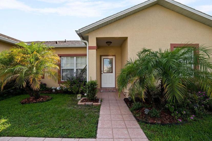 Picture of 526 Maricopa Dr, Kissimmee FL 34758