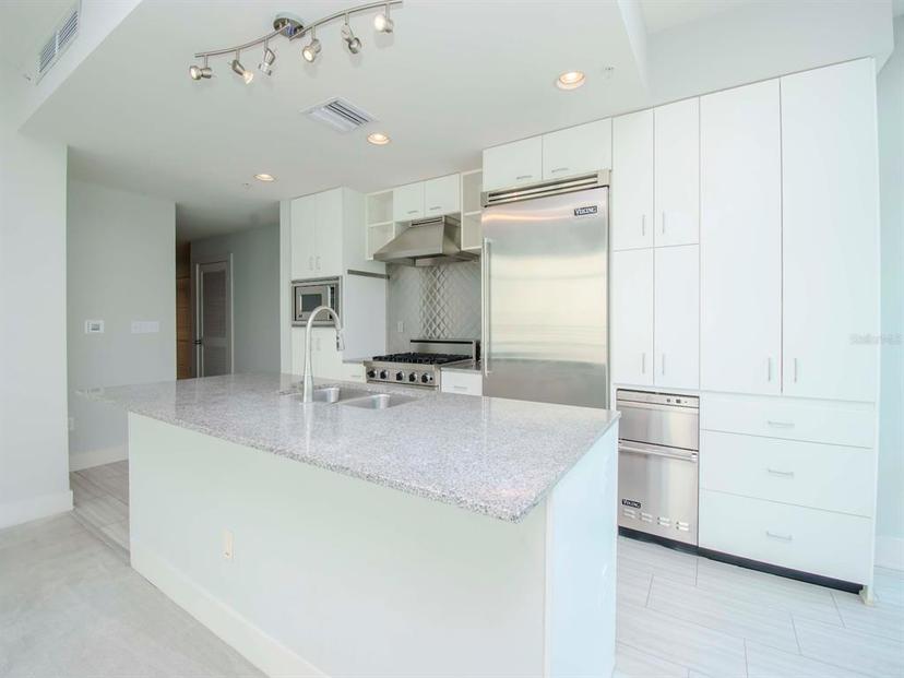 Picture of 1208 E Kennedy Boulevard Unit 715, Tampa FL 33602