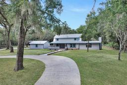 Picture of 107 Dinkla Lane, Palatka, FL 32177