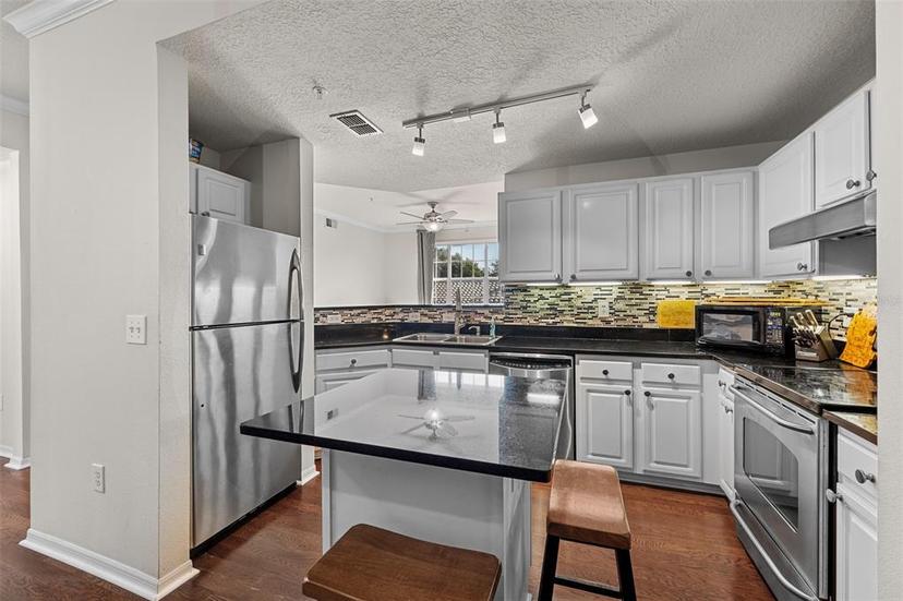 Picture of 501 Knights Run Avenue Unit 1215, Tampa FL 33602