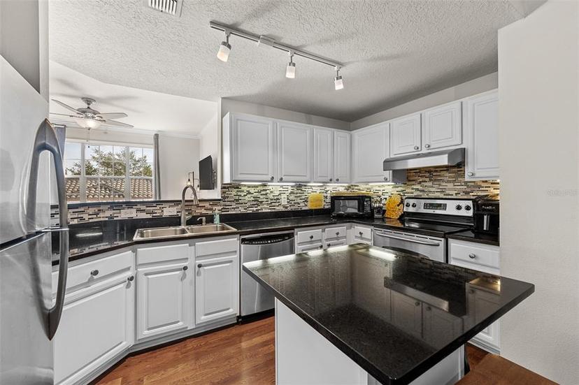 Picture of 501 Knights Run Avenue Unit 1215, Tampa FL 33602