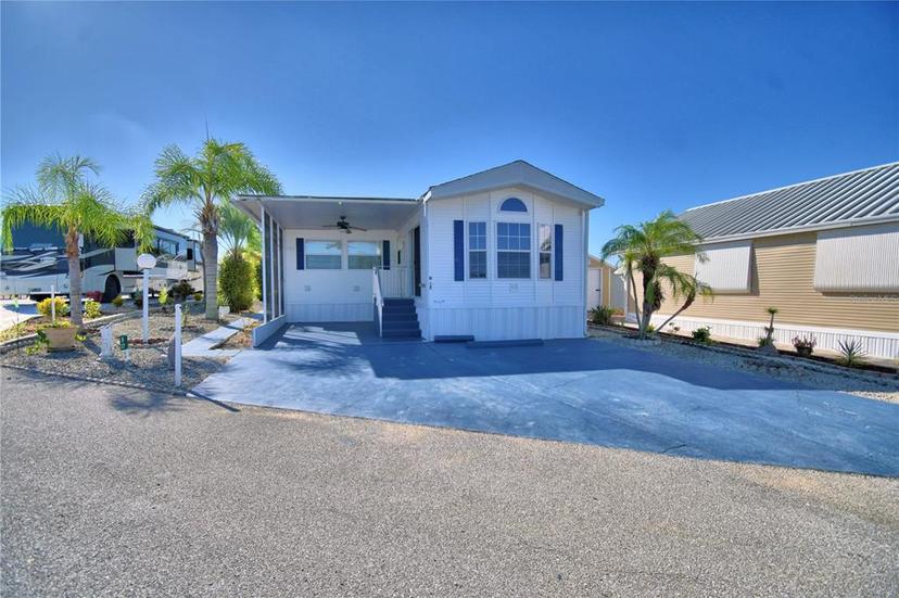 Picture of 251 Patterson Road Unit H17, Haines City FL 33844
