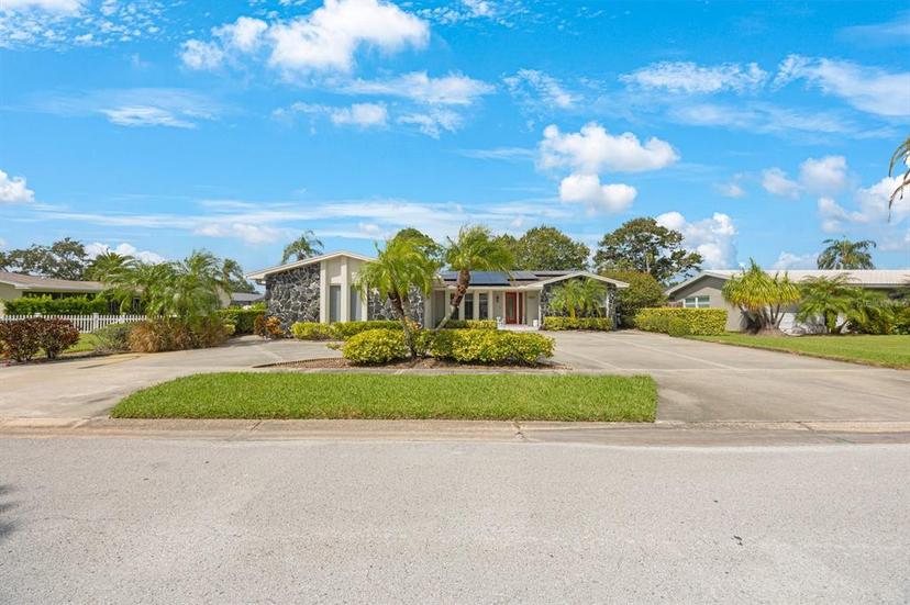 Picture of 1907 Sandpiper Drive, Clearwater FL 33764