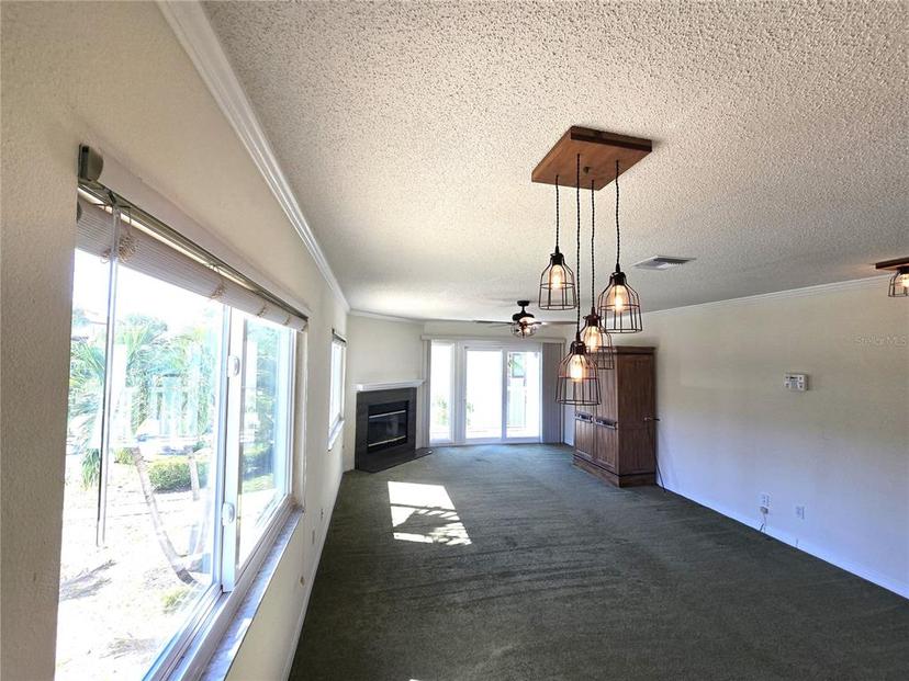 Picture of 346 Madeira Circle, St Petersburg FL 33715