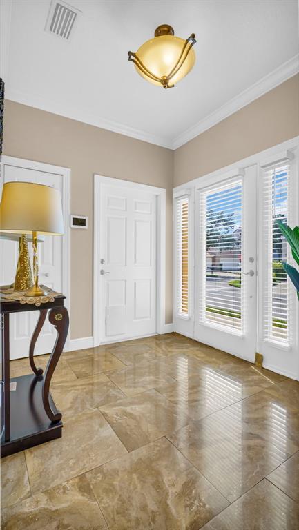 Picture of 121 Valencia Circle, St Petersburg FL 33716