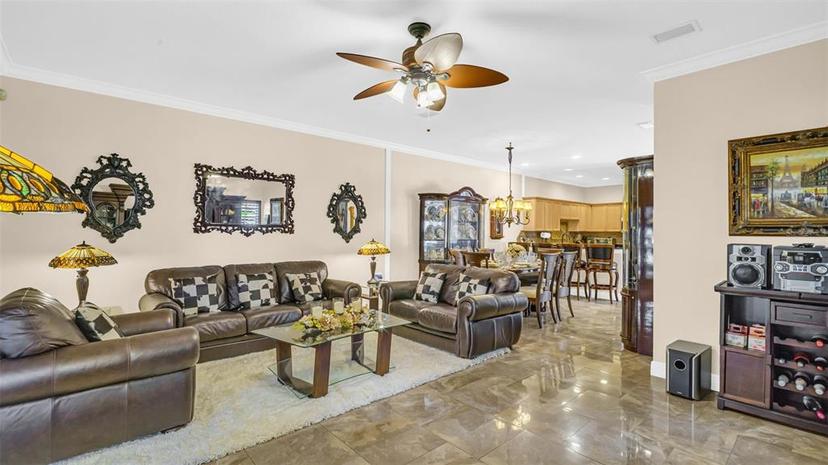 Picture of 121 Valencia Circle, St Petersburg FL 33716