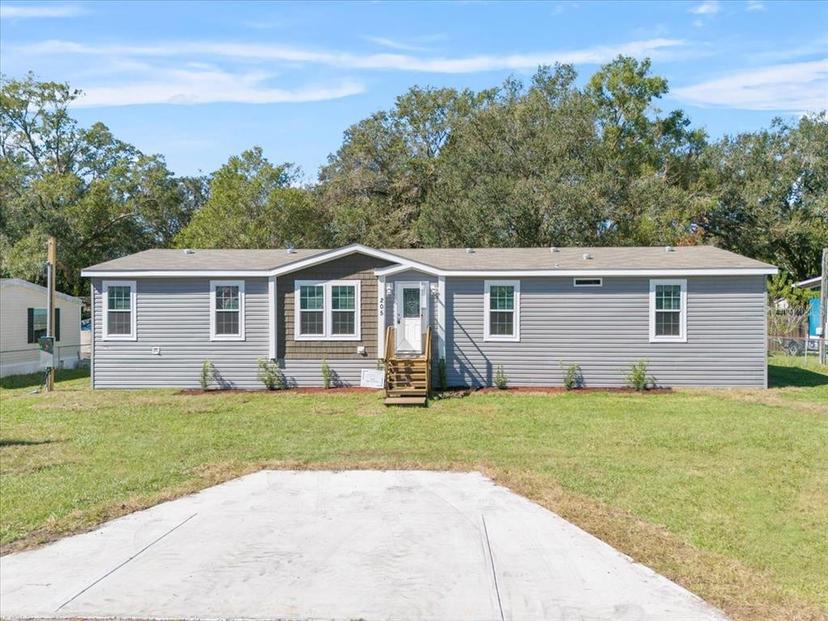 Picture of 205 Grove Ridge Drive, Winter Haven FL 33880