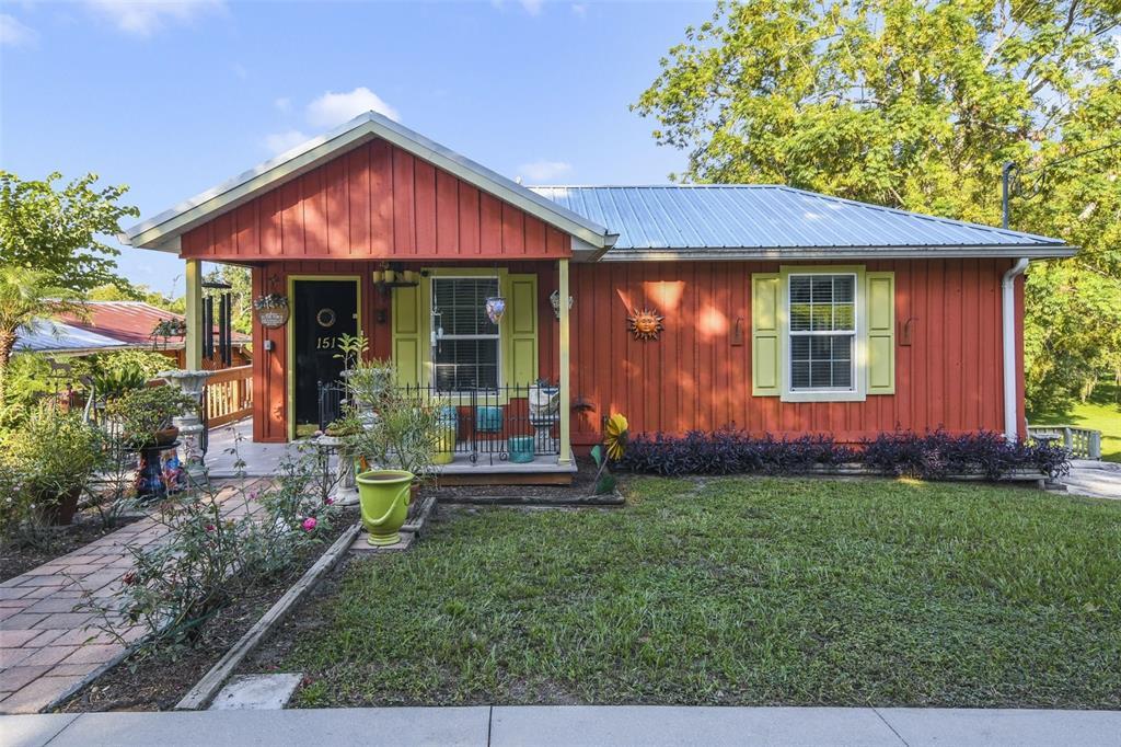 Picture of 151 S Clayton Street, Mount Dora, FL 32757