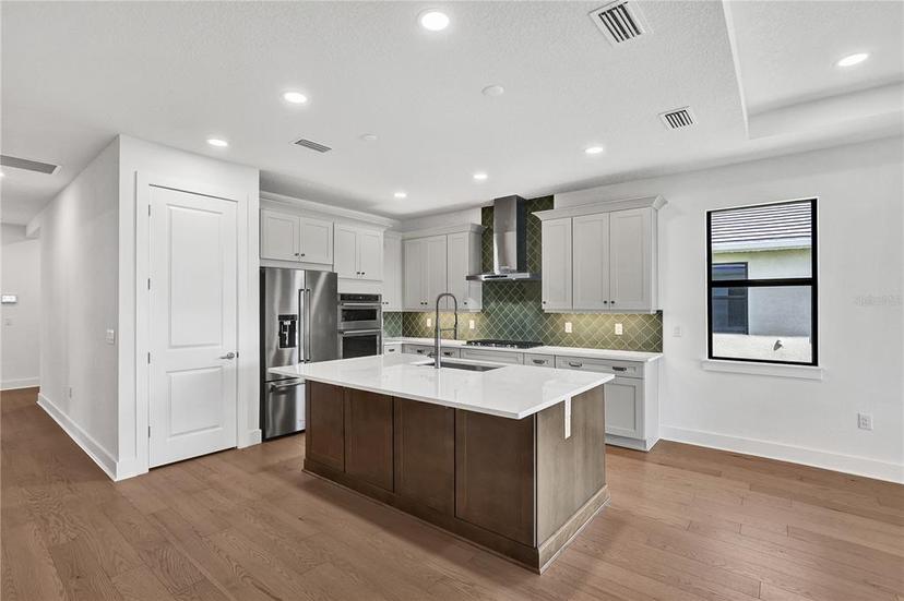 Picture of 18812 Dayspring Place, Venice FL 34293