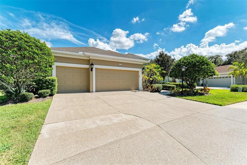Picture of 11770 Hidden Forest Loop, Parrish FL 34219