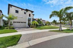 Picture of 2636 Yellow Sundial Loop, Ruskin, FL 33570