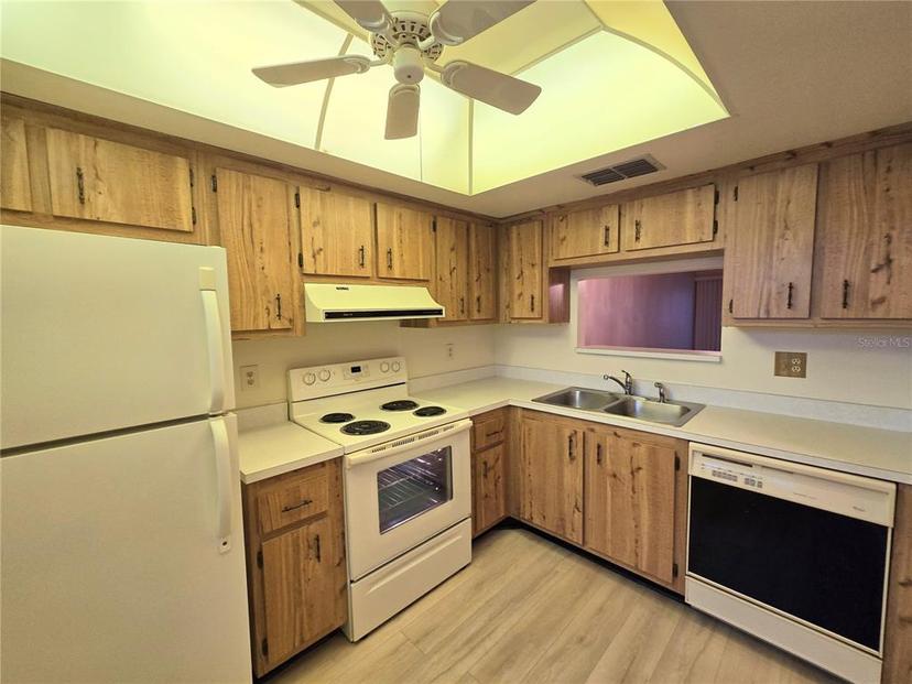 Picture of 2465 Northside Drive Unit 902, Clearwater FL 33761