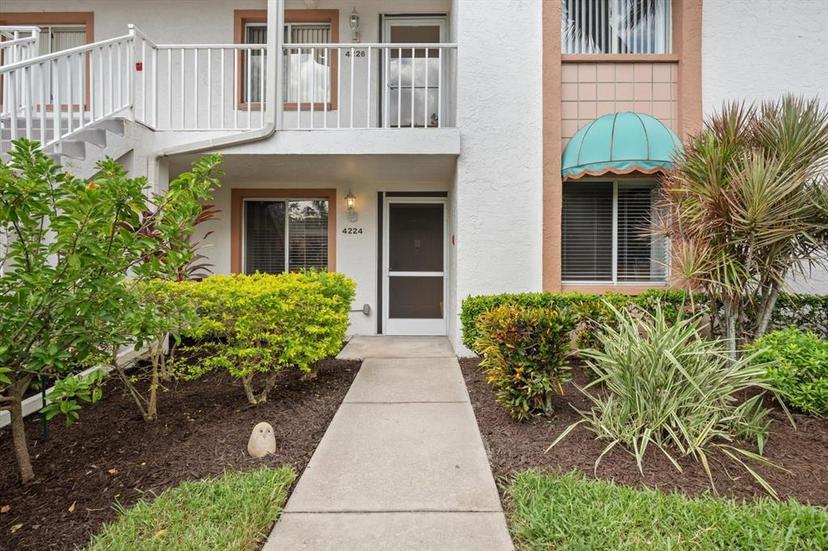 Picture of 4224 Madeira Court Unit 3309, Sarasota FL 34233