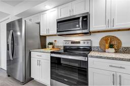 Picture of 1150 Carmel Circle Unit 201, Casselberry, FL 32707