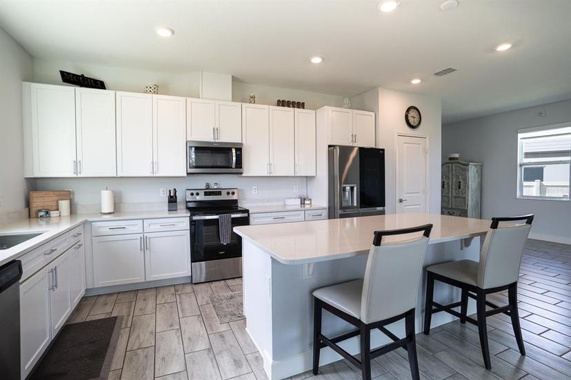 Picture of 1011 Overlook Ct, Davenport FL 33837