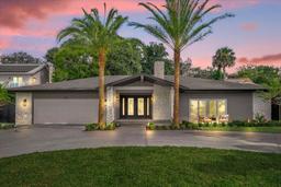 Picture of 238 E Lakeshore Drive, Clermont, FL 34711