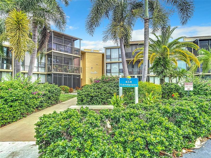 Picture of 618 Bird Bay Drive S Unit 202, Venice FL 34285