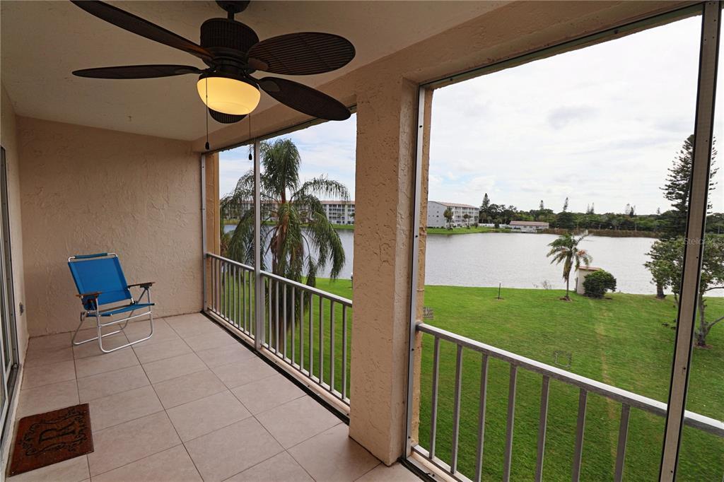 Picture of 3807 Lake Bayshore Drive Unit H-416, Bradenton, FL 34205