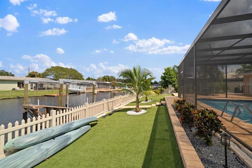 Picture of 245 78Th Avenue N, St Petersburg FL 33702