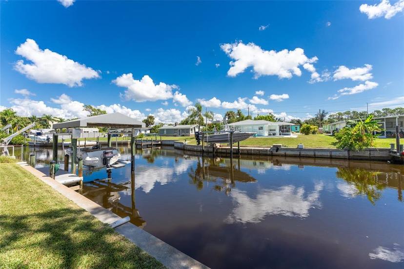 Picture of 1715 Riverside Drive, Englewood FL 34223