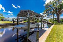 Picture of 1715 Riverside Drive, Englewood, FL 34223