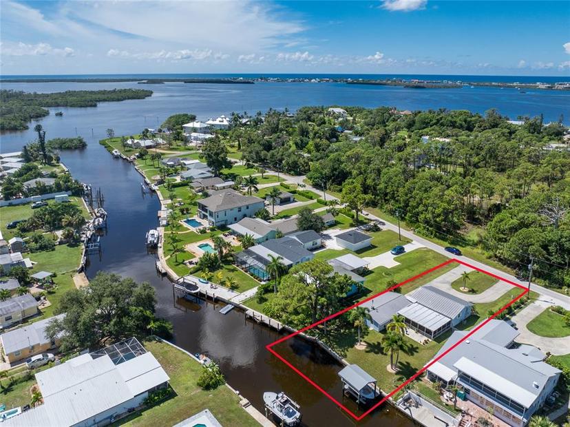 Picture of 1715 Riverside Drive, Englewood FL 34223