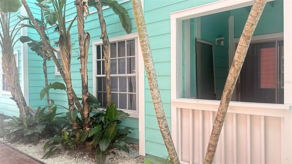 Picture of 3002 W Cleveland Street Unit E1, Tampa, FL 33609