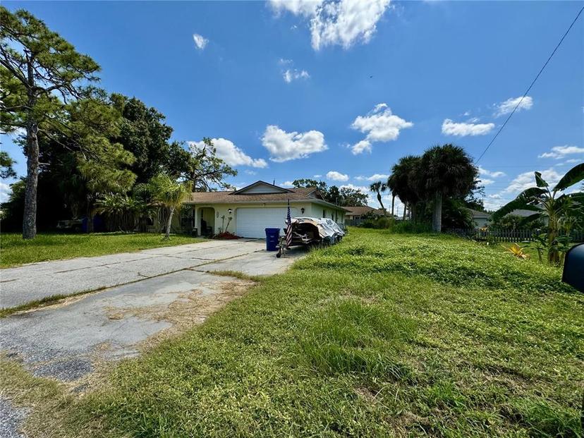 Picture of 361 Porpoise Road, Venice FL 34293