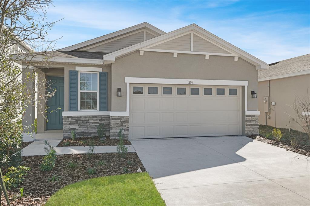 Picture of 203 Bull Frog Lane, Umatilla, FL 32784