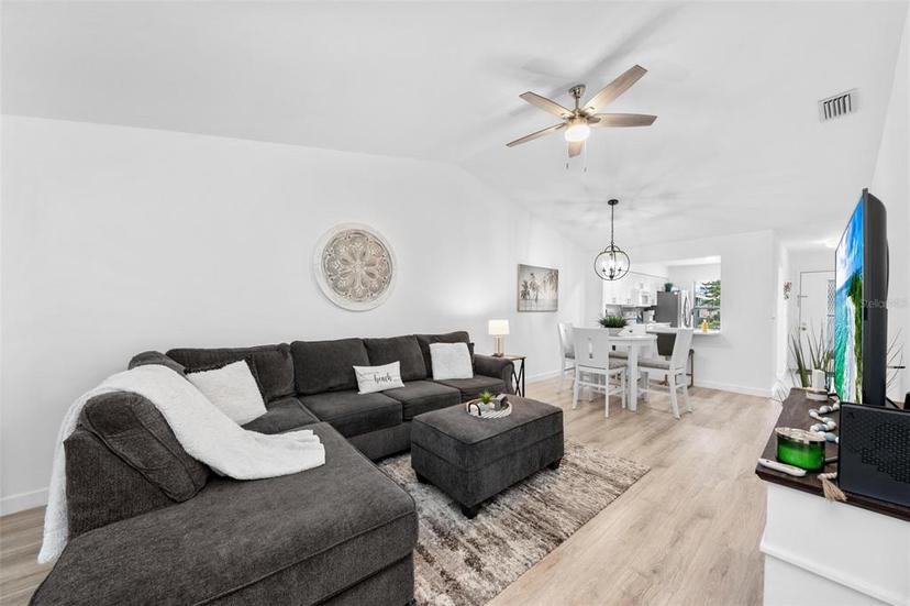 Picture of 6050 28Th Street W Unit 14B, Bradenton FL 34207
