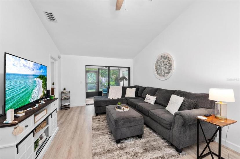 Picture of 6050 28Th Street W Unit 14B, Bradenton FL 34207