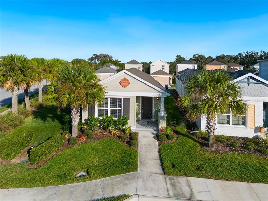 Picture of 3832 Shimmering Oaks Drive, Parrish, FL 34219
