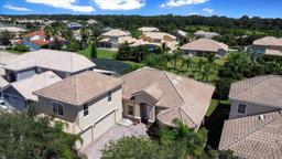 Picture of 3757 Eagle Isle Circle, Kissimmee, FL 34746