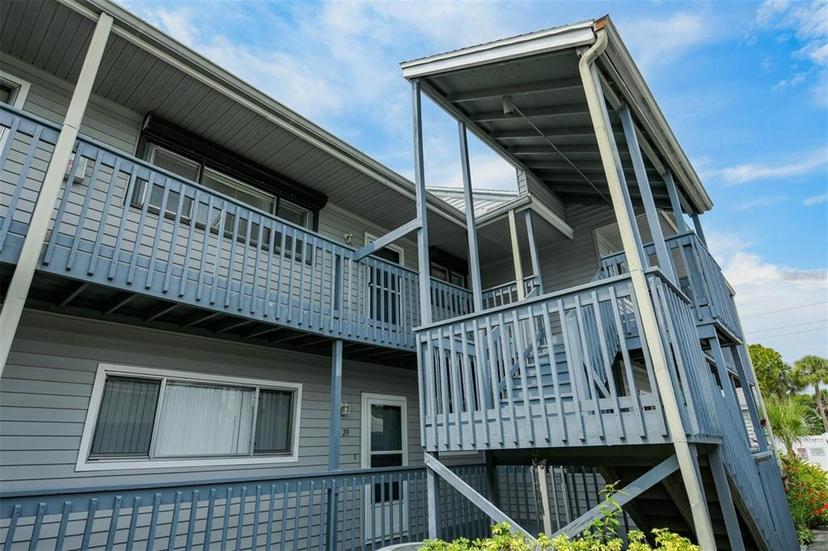 Picture of 259 Fenwick Drive Unit 30, Venice FL 34285