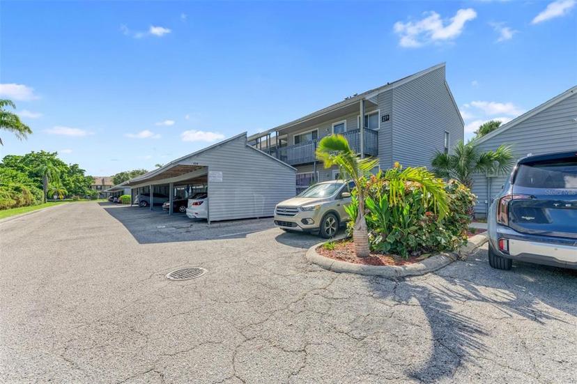 Picture of 259 Fenwick Drive Unit 30, Venice FL 34285