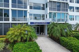 Picture of 555 S Gulfstream Avenue Unit # 804, Sarasota, FL 34236