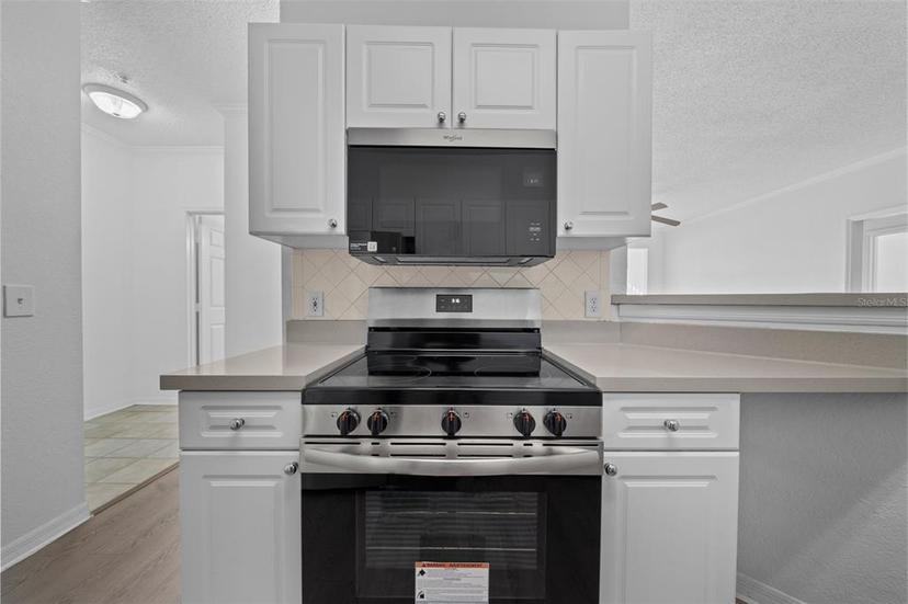Picture of 18001 Richmond Place Drive Unit 122, Tampa FL 33647