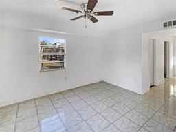 Picture of 914 SW 8Th Avenue Unit 19, Gainesville, FL 32601
