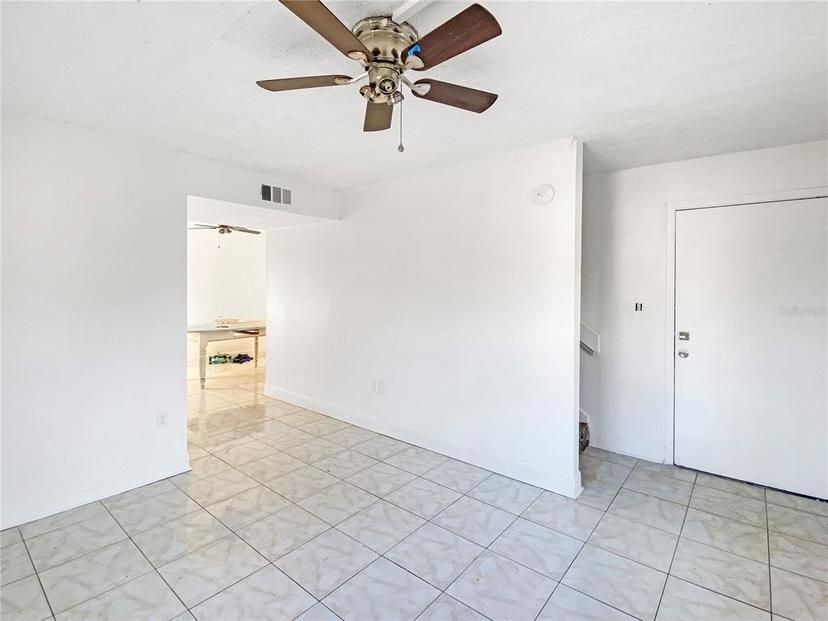 Picture of 914 SW 8Th Avenue Unit 19, Gainesville FL 32601