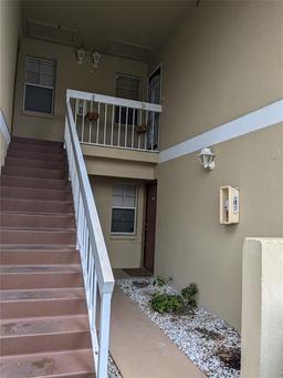 Picture of 1625 Sunny Brook Lane Ne Unit G201, Palm Bay, FL 32905