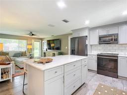 Picture of 813 E 13Th Avenue, New Smyrna Beach, FL 32169