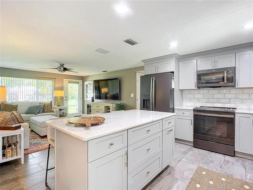 Picture of 813 E 13Th Avenue, New Smyrna Beach FL 32169