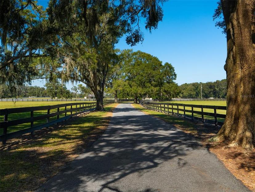 Picture of 12750 W Highway 40, Ocala FL 34481