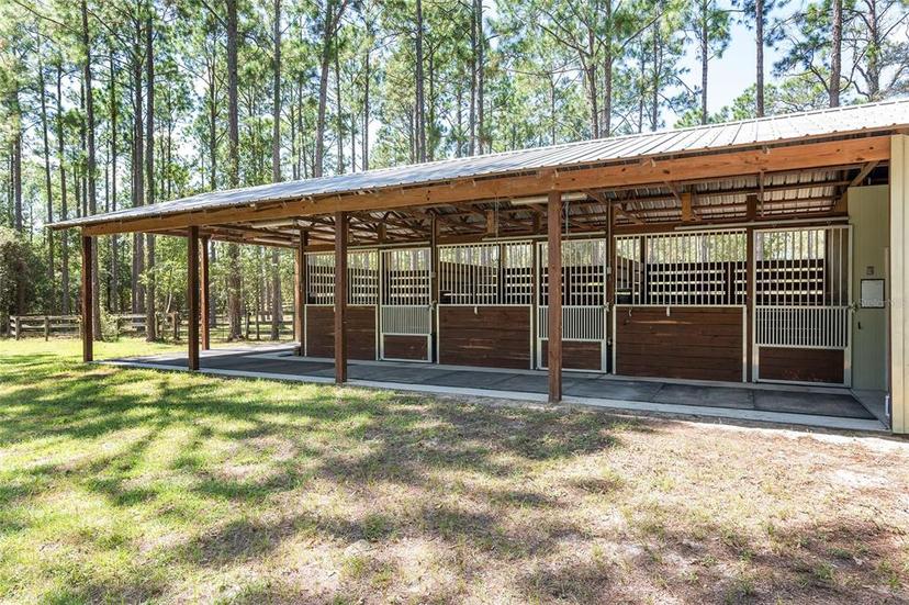 Picture of 12931 SE 21St Place, Morriston FL 32668