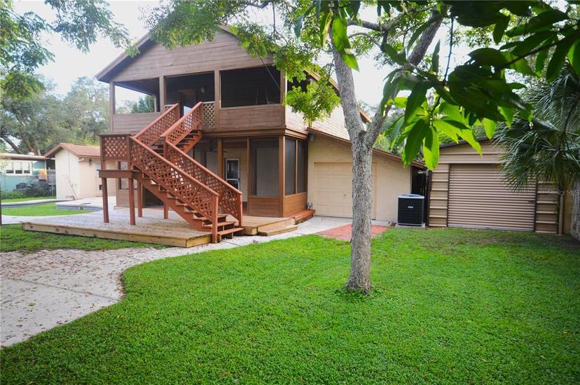 Picture of 10213 Newport Circle, Tampa FL 33612