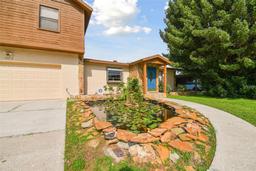 Picture of 10213 Newport Circle, Tampa, FL 33612