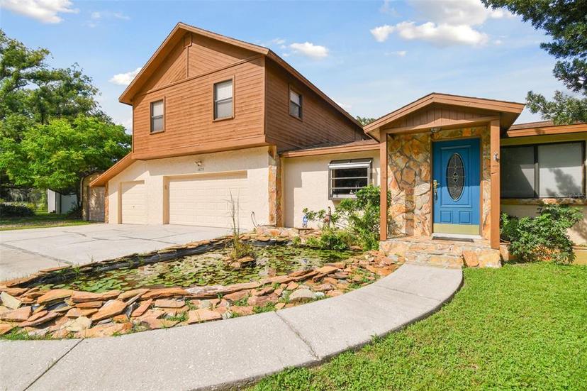 Picture of 10213 Newport Circle, Tampa FL 33612